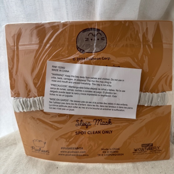 Pusheen Sleep Mask - Carb Club/Cat Loaf Theme - Picture 2 of 2